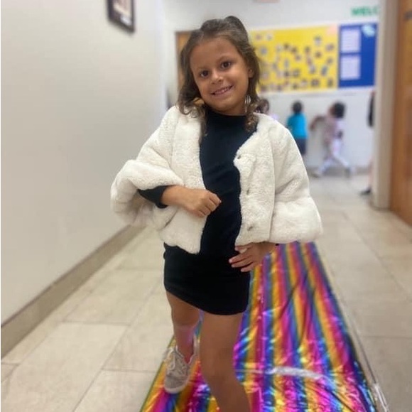 Meet your Posher, Andy - Picture 6 of 6